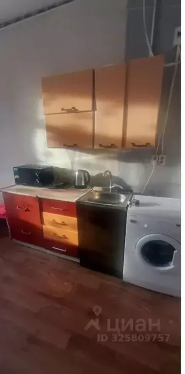 Комната Омская область, Омск ул. Серова, 20 (17.5 м) - Фото 2