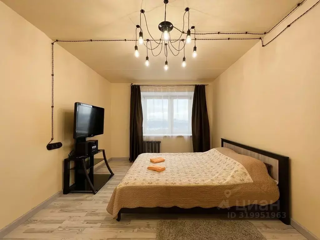 3-к кв. Калужская область, Калуга ул. Гагарина, 8 (80.0 м) - Фото 1