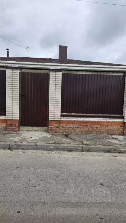 Дом в Ростовская область, Аксайский район, Грушевская ст-ца пер. ... - Фото 1