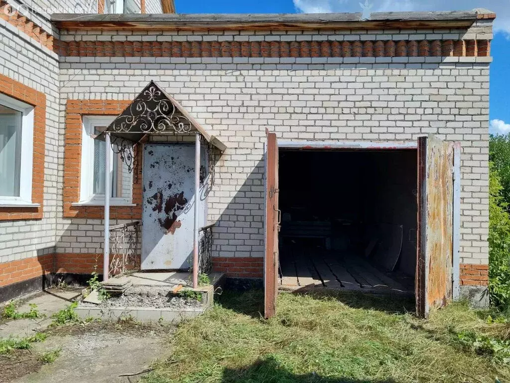 Дом в посёлок Среднесибирский, Вишнёвая улица, 6 (314 м) - Фото 1