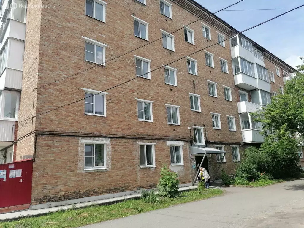 2-комнатная квартира: Туринск, улица Калинина, 27 (43.7 м) - Фото 0