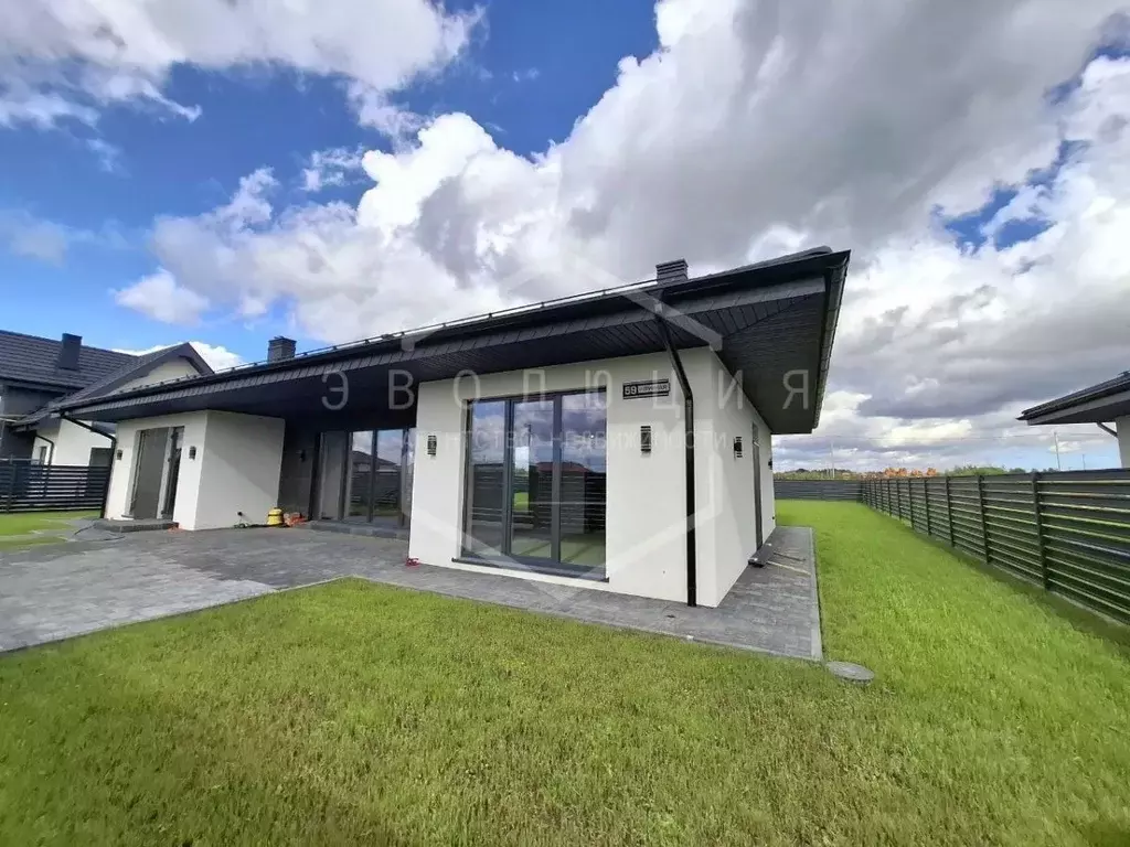 Дом в Калининградская область, Гурьевский муниципальный округ, пос. ... - Фото 1