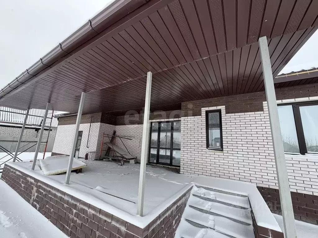 Дом в Белгородская область, Строитель Яковлевский городской округ, ... - Фото 1