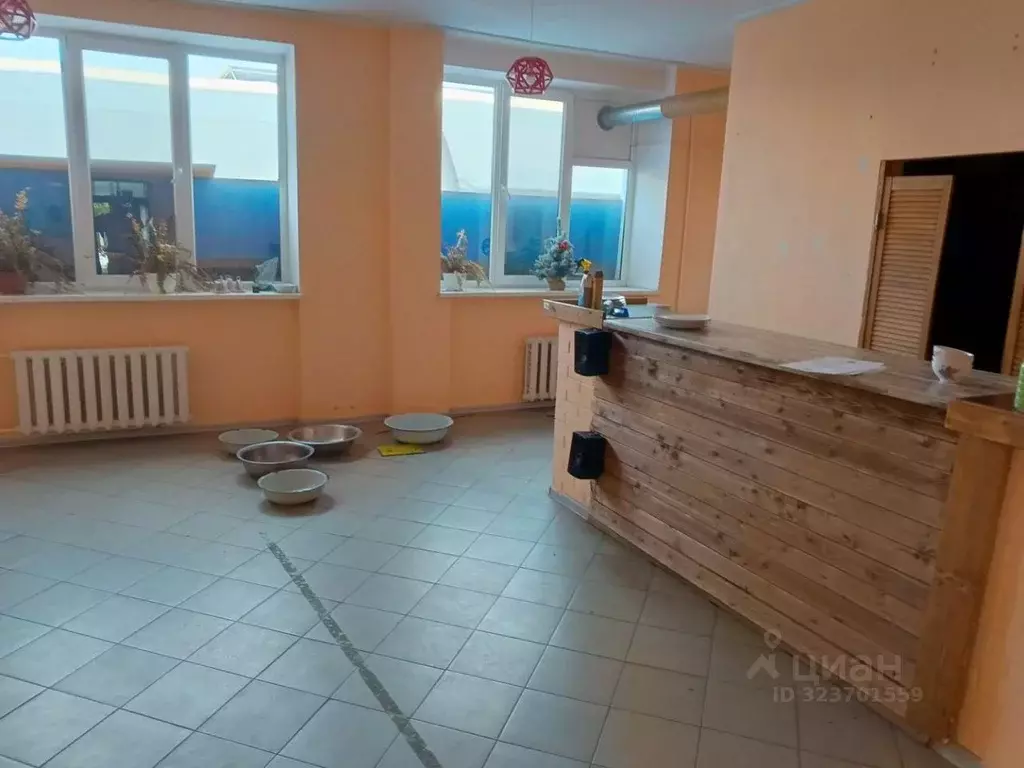 Помещение свободного назначения в Крым, Симферополь просп. Кирова, ... - Фото 2