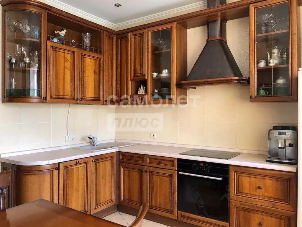 2-к кв. Тюменская область, Тюмень Комсомольская ул., 8 (83.0 м) - Фото 1