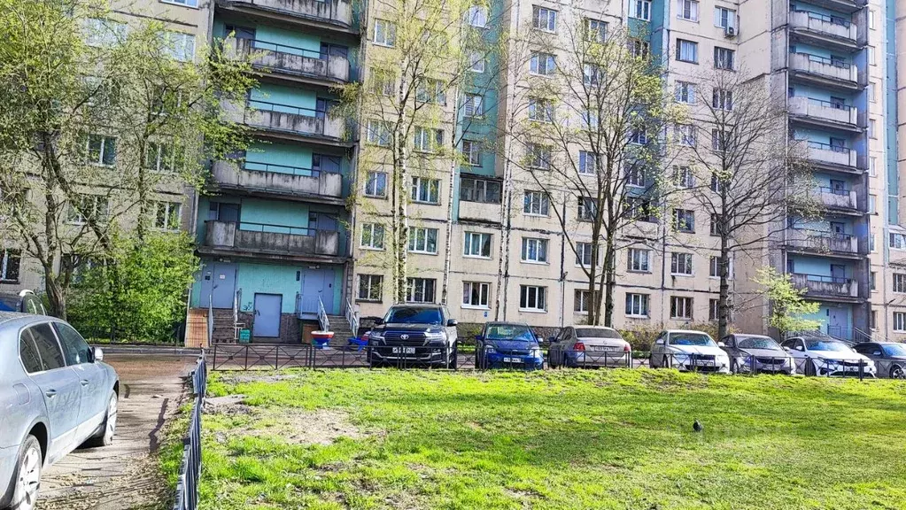 3-к кв. Санкт-Петербург просп. Ударников, 52к2 (70.2 м) - Фото 0