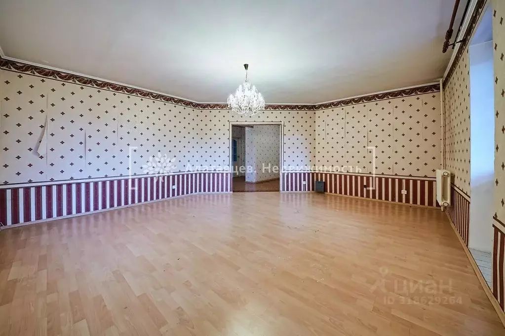 3-к кв. Томская область, Томск ул. Кузнецова, 15 (104.4 м) - Фото 0