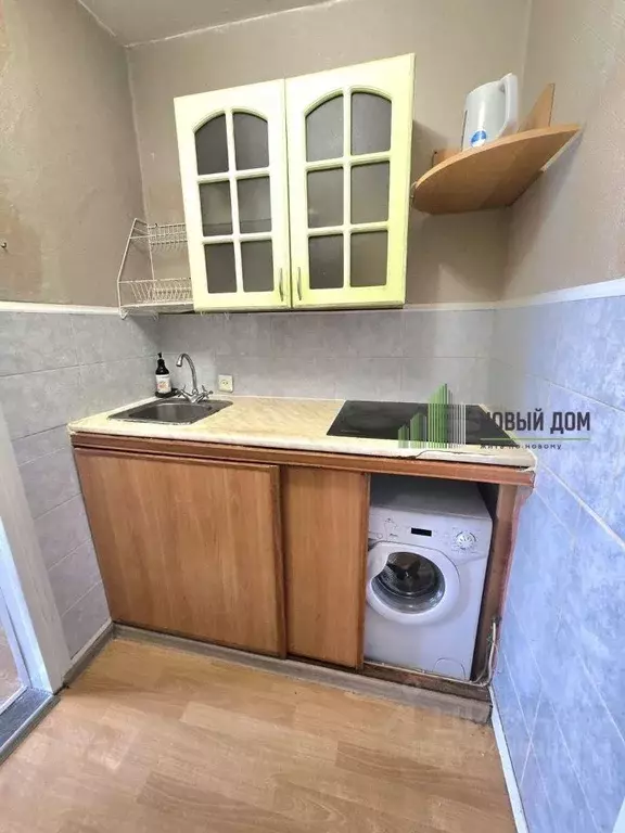 Студия Новгородская область, Великий Новгород ул. Попова, 8к2 (18.0 м) - Фото 2