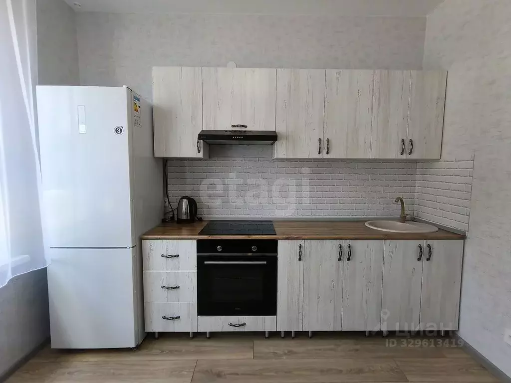 2-к кв. Воронежская область, Воронеж ул. Пескова, 8 (64.0 м) - Фото 1