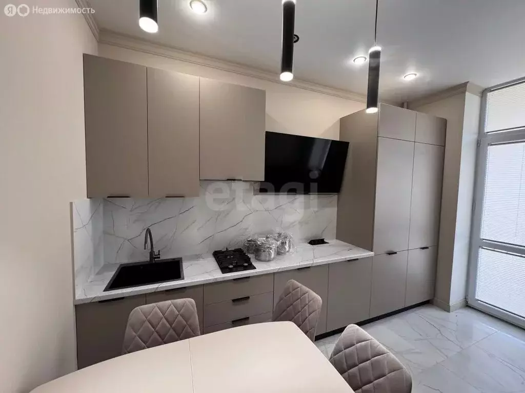 1-комнатная квартира: Владикавказ, улица Гастелло, 71А (39 м) - Фото 1
