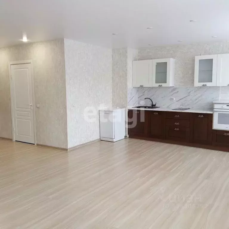 3-к кв. Бурятия, Улан-Удэ ул. Столбовая, 50А (69.5 м) - Фото 1