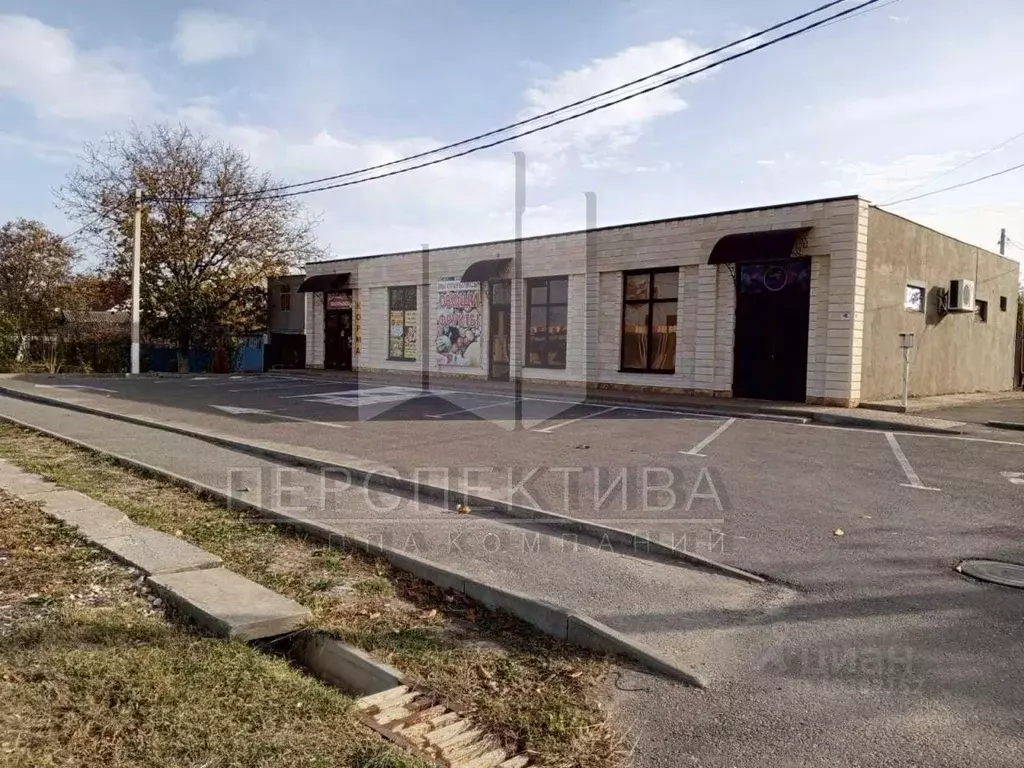 Торговая площадь в Краснодарский край, Крымск ул. Маршала Жукова, 4а . - Фото 0