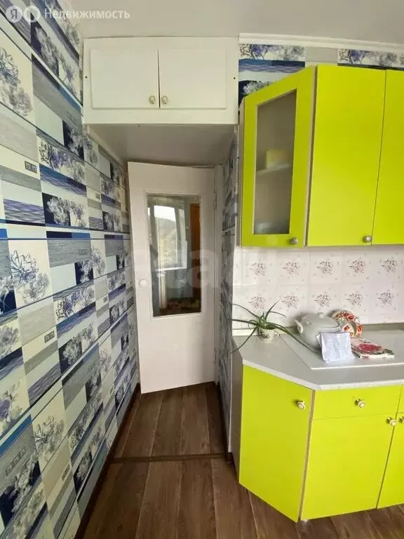 2-комнатная квартира: Сатка, Бакальская улица, 13 (43.8 м) - Фото 0