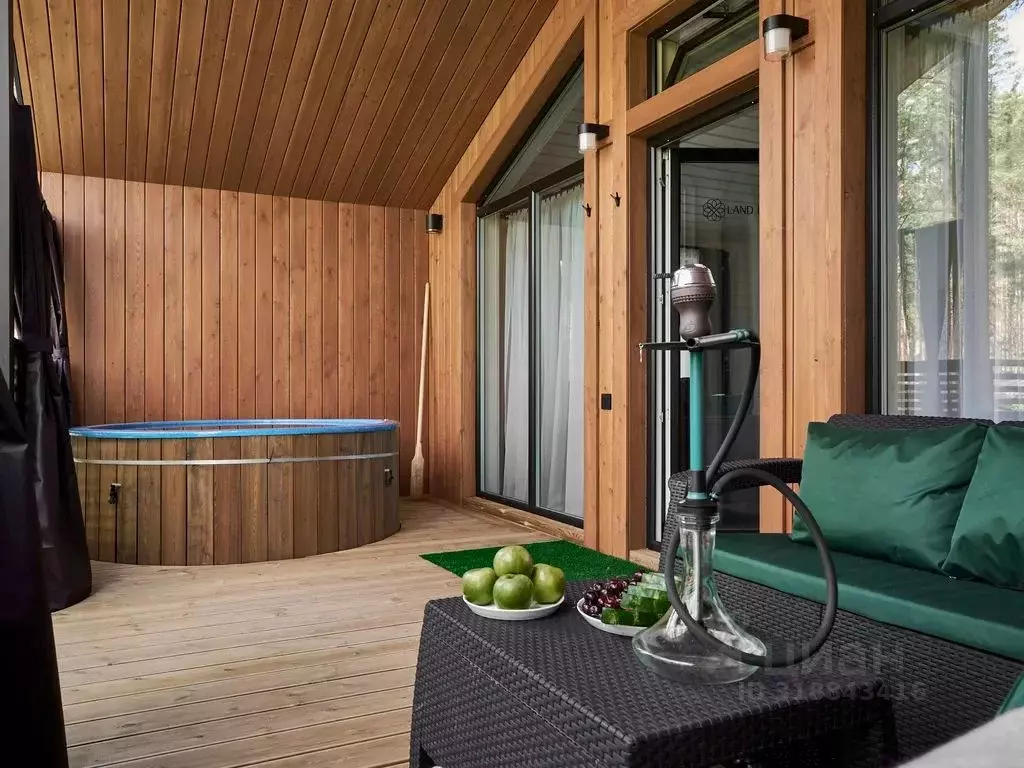 Дом в Ленинградская область, Выборгский район, Полянское с/пос, пос. ... - Фото 2