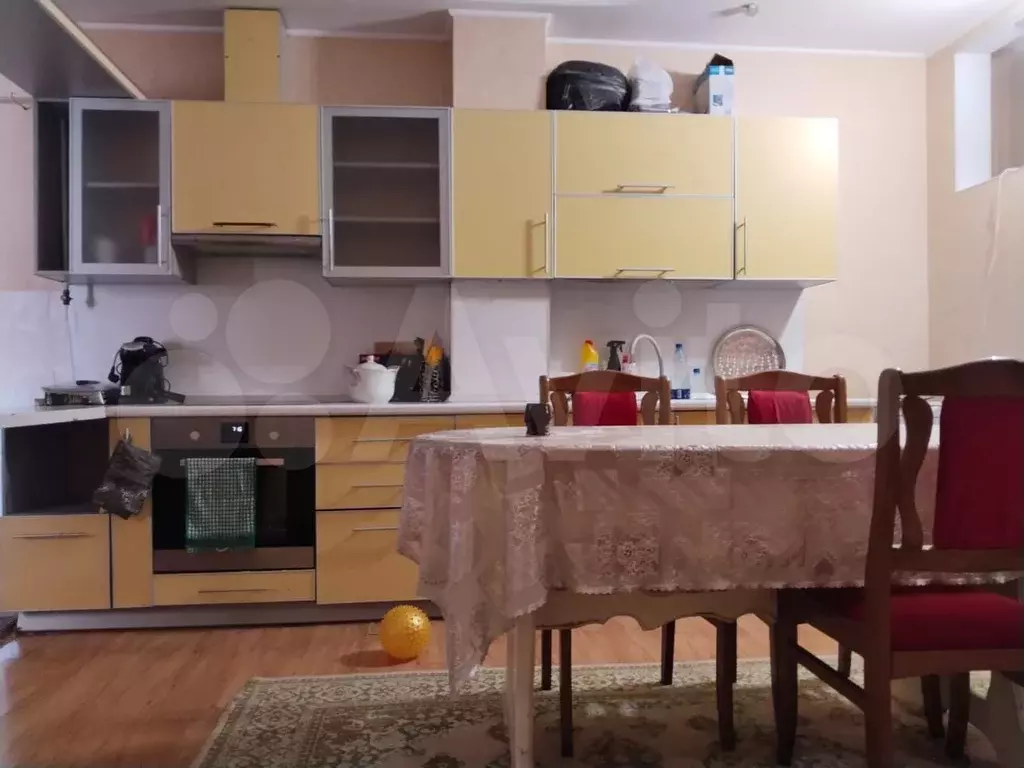 2-к. квартира, 70 м, 1/11 эт. - Фото 1