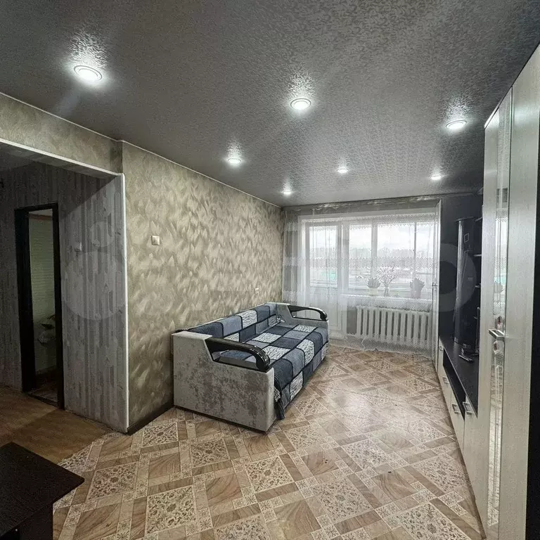 2-к. квартира, 45 м, 5/5 эт. - Фото 0