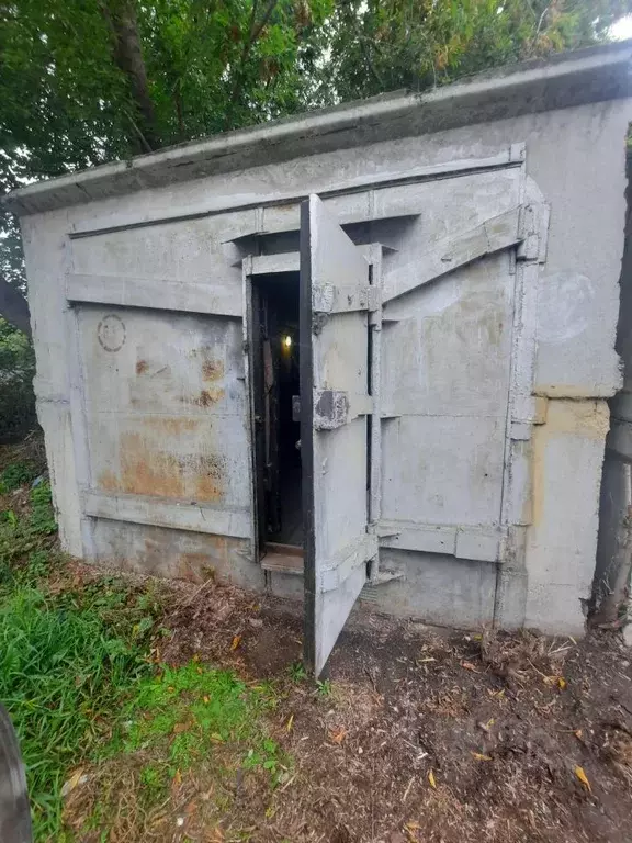 Гараж в Омская область, Омск Заозерный мкр, ул. Бархатовой (20 м) - Фото 1