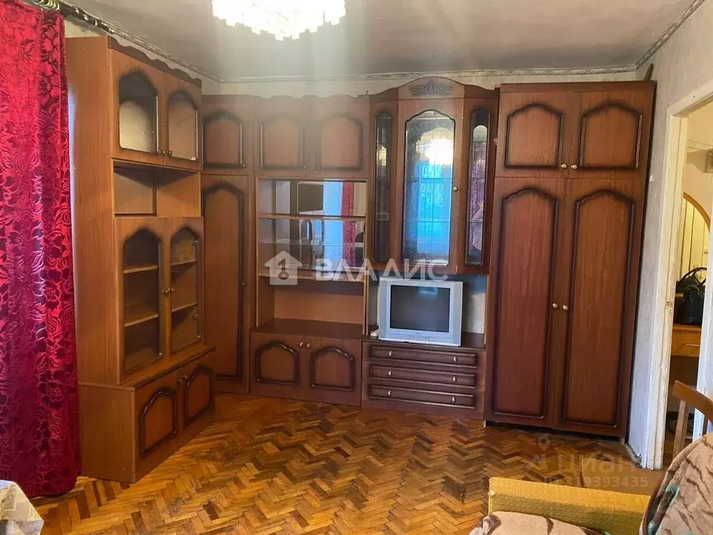 2-к кв. Санкт-Петербург, Санкт-Петербург, Петергоф Санкт-Петербургский ... - Фото 0