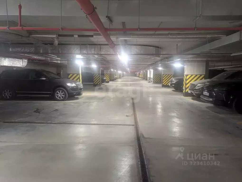 Гараж в Санкт-Петербург ул. Верхне-Каменская, 9к1 (13 м) - Фото 1