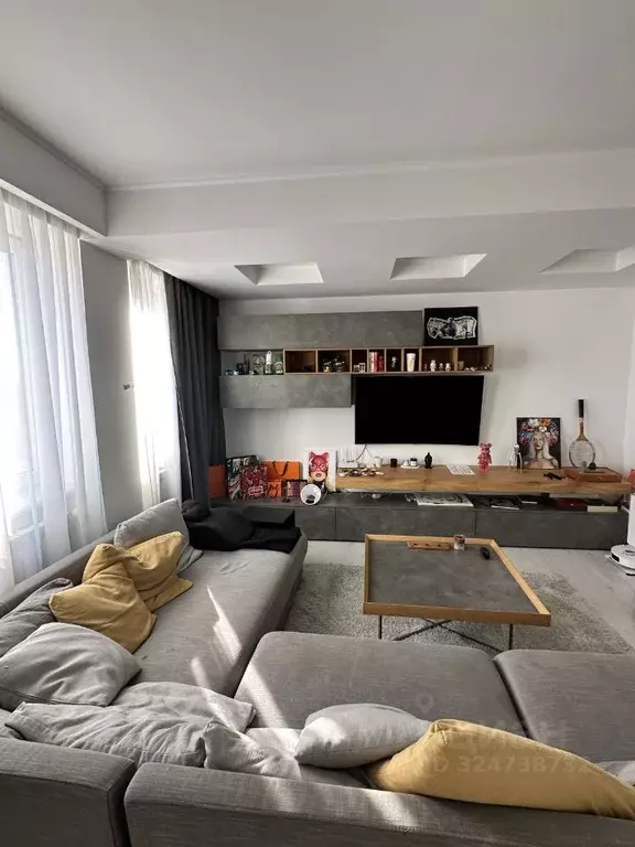 2-к кв. Крым, Симферополь просп. Победы, 36 (66.0 м) - Фото 2