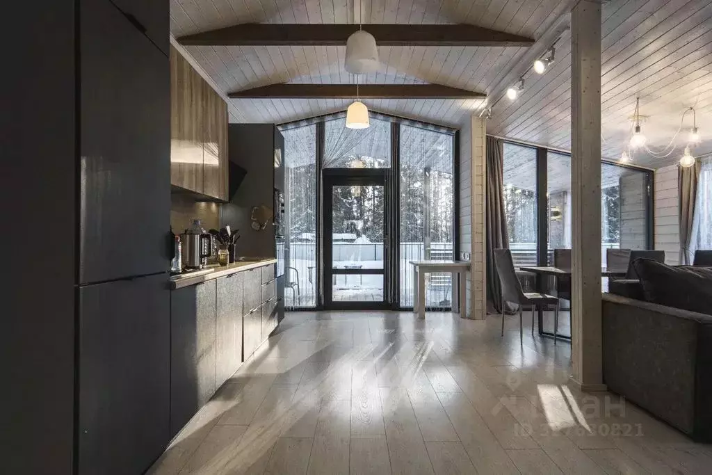 Дом в Ленинградская область, Волосово Комсомольская ул., 66 (130 м) - Фото 1