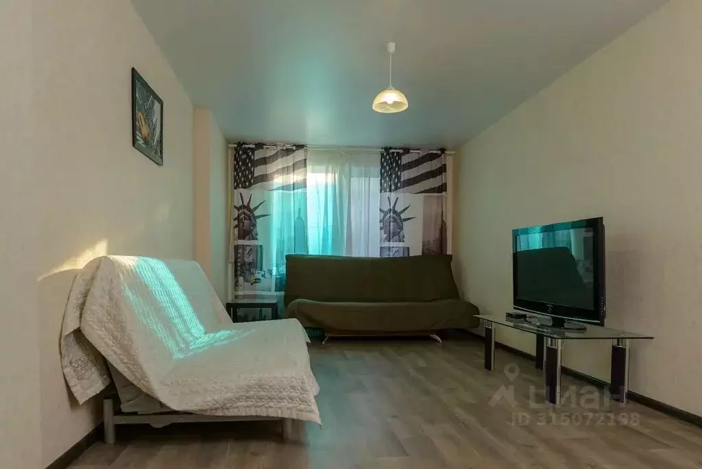 3-к кв. Самарская область, Тольятти Ленинградская ул., 68Б (83.0 м) - Фото 0