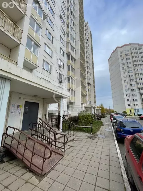 2-комнатная квартира: Калуга, улица Фомушина, 10А (60 м) - Фото 1