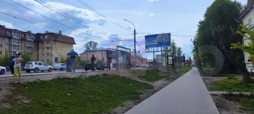 Двери к деньгам прямо на остановке Московского - Фото 1