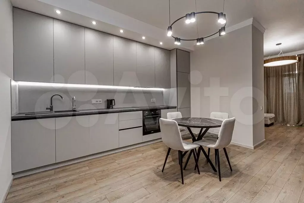 2-к. квартира, 60 м, 7/17 эт. - Фото 0