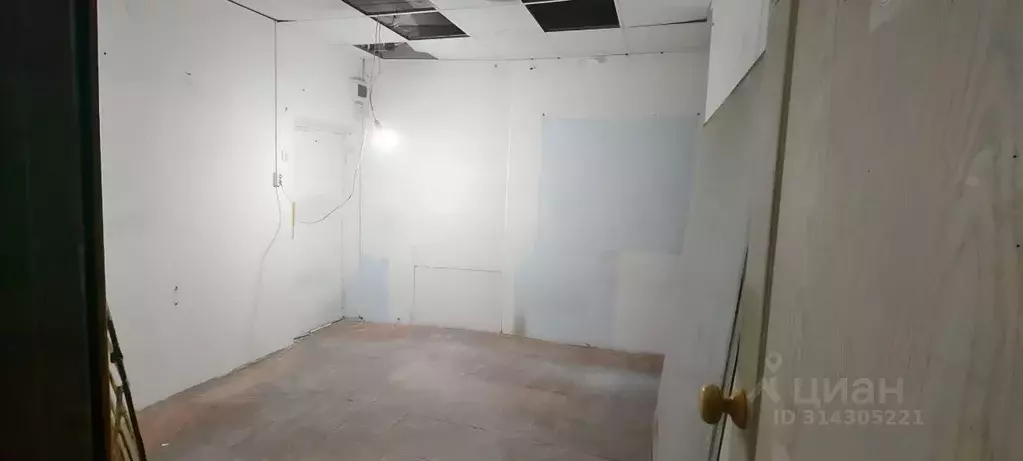 Помещение свободного назначения в Астраханская область, Астрахань ул. ... - Фото 1