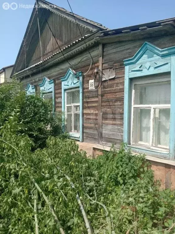 Дом в Саратовская область, рабочий посёлок Татищево, улица Чапаева ... - Фото 0