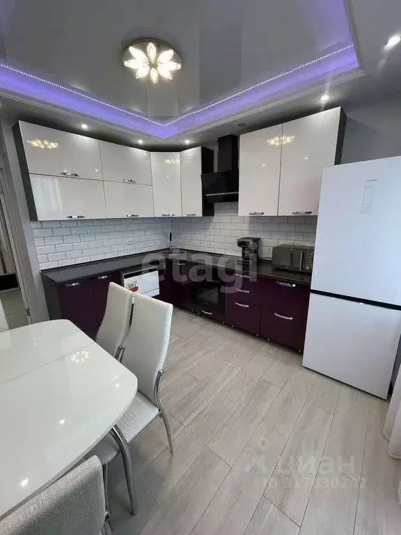 3-к кв. Новосибирская область, Новосибирск Танковая ул., 32 (75.2 м) - Фото 0