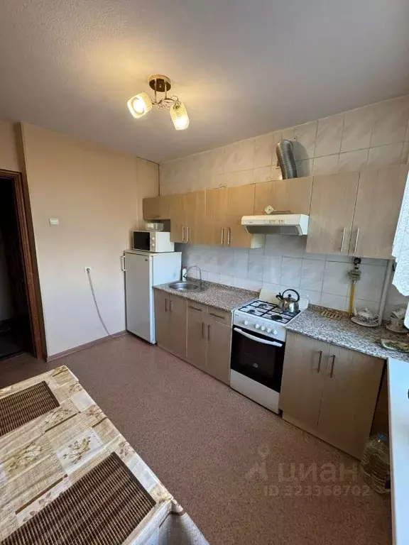 3-к кв. Волгоградская область, Волгоград Университетский просп., 98 ... - Фото 1