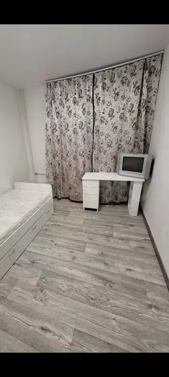 Комната 14 м в 4-к., 3/3 эт. - Фото 0