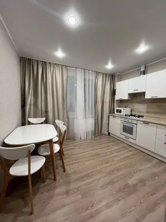 3-к. квартира, 85 м, 5/10 эт. - Фото 1