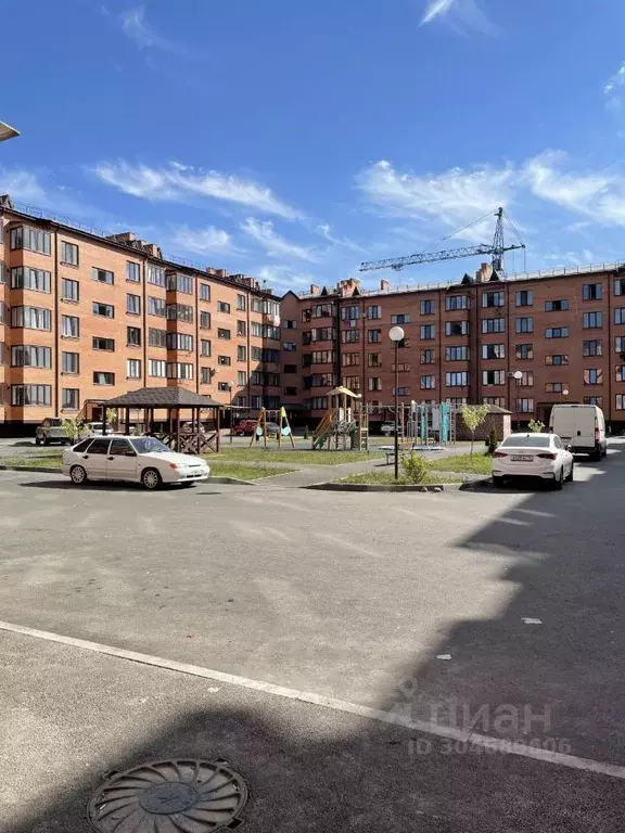 2-к кв. Северная Осетия, Владикавказ ул. Курсантов-Кировцев, 41 (70.0 ... - Фото 0
