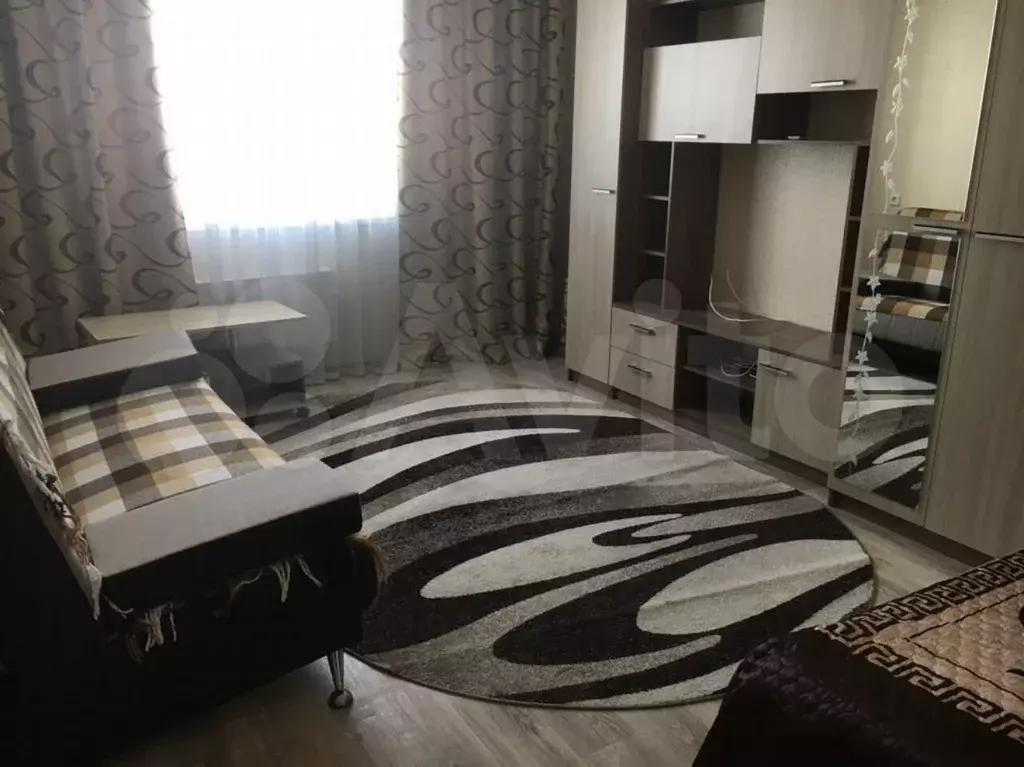 1-к. квартира, 40 м, 5/10 эт. - Фото 1