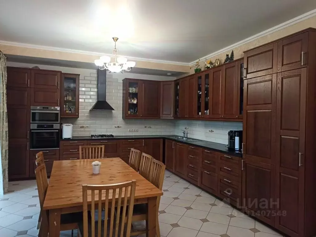 Таунхаус в Костромская область, Кострома ул. Камешники, 40 (450 м) - Фото 1