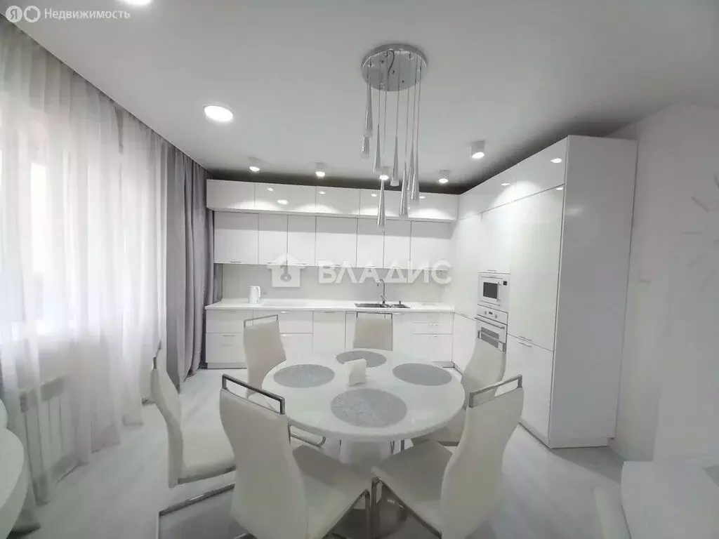 3-комнатная квартира: Чита, Хабаровская улица, 70 (96.5 м) - Фото 1
