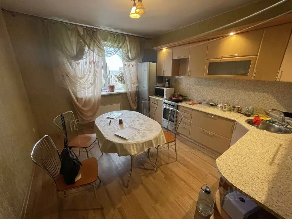 2-к кв. Белгородская область, Старый Оскол Степной мкр,  (62.0 м) - Фото 1