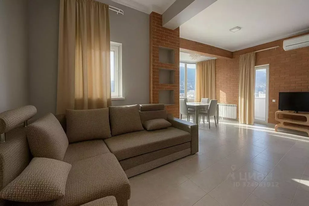 1-к кв. Крым, Ялта ул. Свердлова, 13/2 (55.0 м) - Фото 2