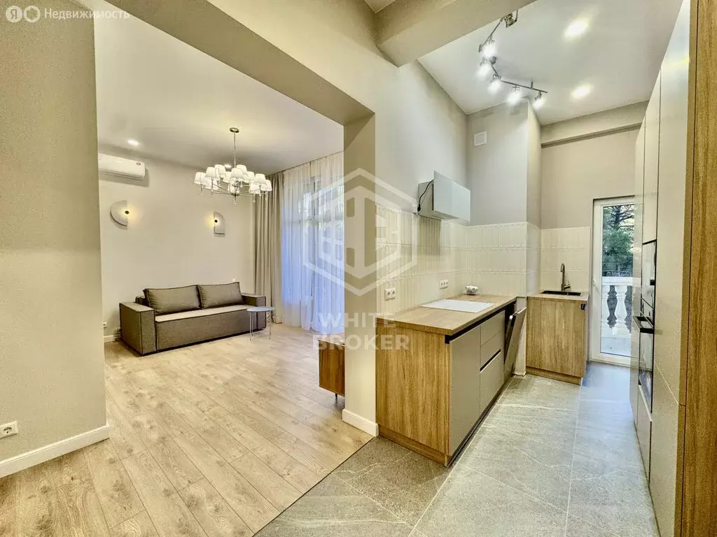 2-комнатная квартира: Ялта, улица Войкова, 20 (57.2 м) - Фото 2