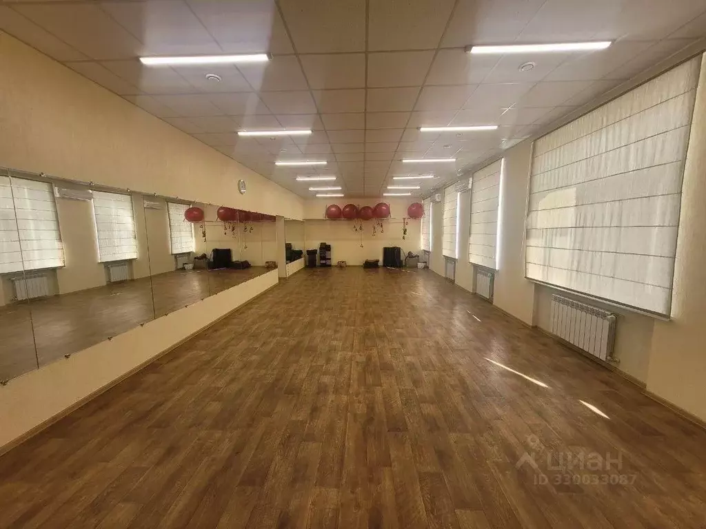 Помещение свободного назначения в Саратовская область, Саратов ул. ... - Фото 1