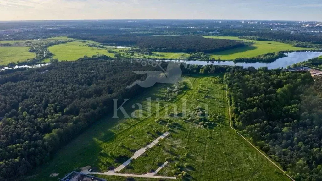 Участок в Московская область, Одинцовский городской округ, д. Раздоры, ... - Фото 1