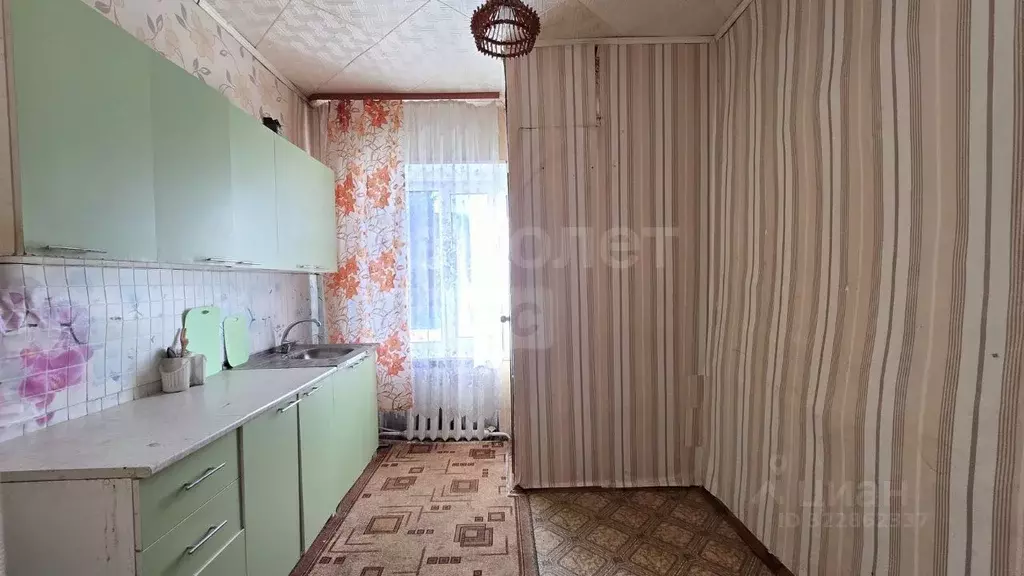 2-к кв. Оренбургская область, пос. Переволоцкий ул. Ленинская, 84 ... - Фото 2