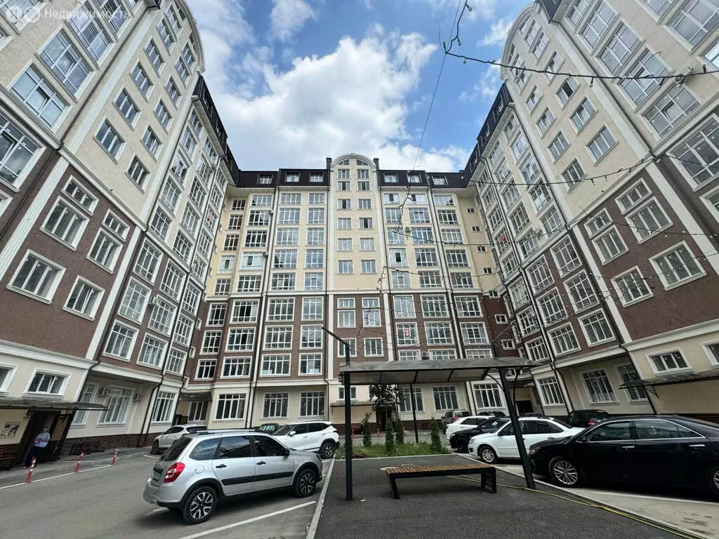 3-комнатная квартира: Нальчик, улица Тлостанова, 28Б (116 м) - Фото 1