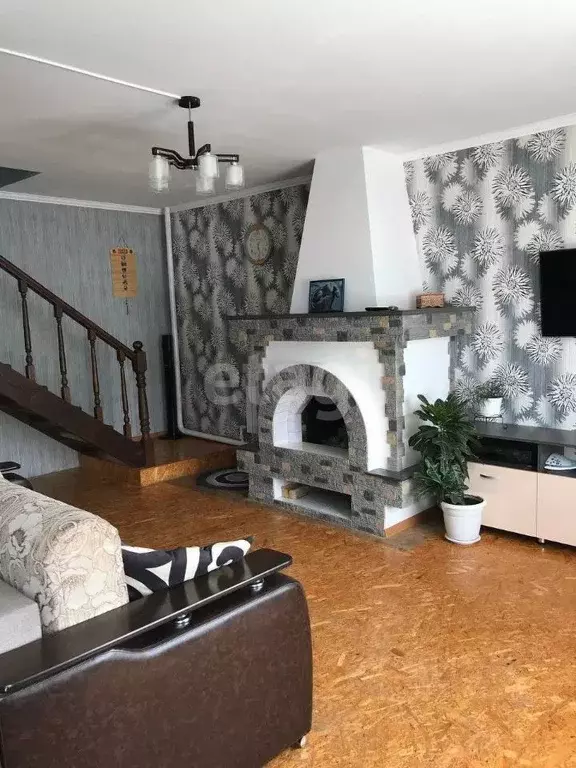 Дом в Алтай, Чемальский район, с. Анос Центральная ул., 82 (104 м) - Фото 1