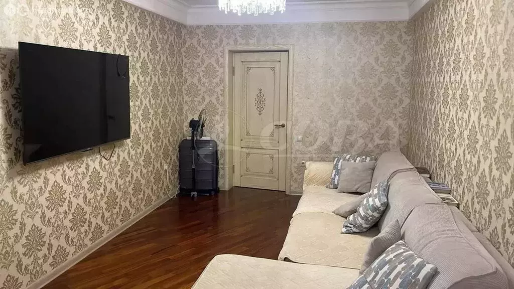 2-комнатная квартира: Махачкала, проспект Имама Шамиля, 43Б (49 м) - Фото 1