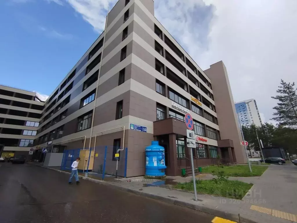 Офис в Татарстан, Набережные Челны ул. Шамиля Усманова, 3Д (29 м) - Фото 1