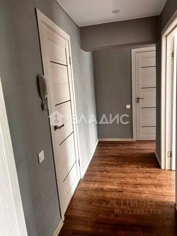 2-к кв. Бурятия, Улан-Удэ ул. Калашникова, 17 (45.2 м) - Фото 1